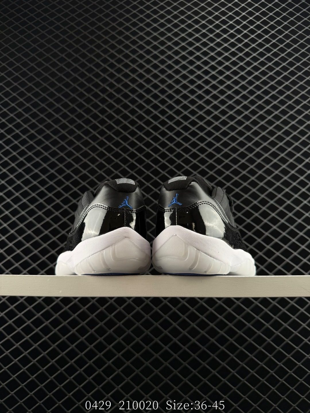 Nike Air Jordan 11 Retro